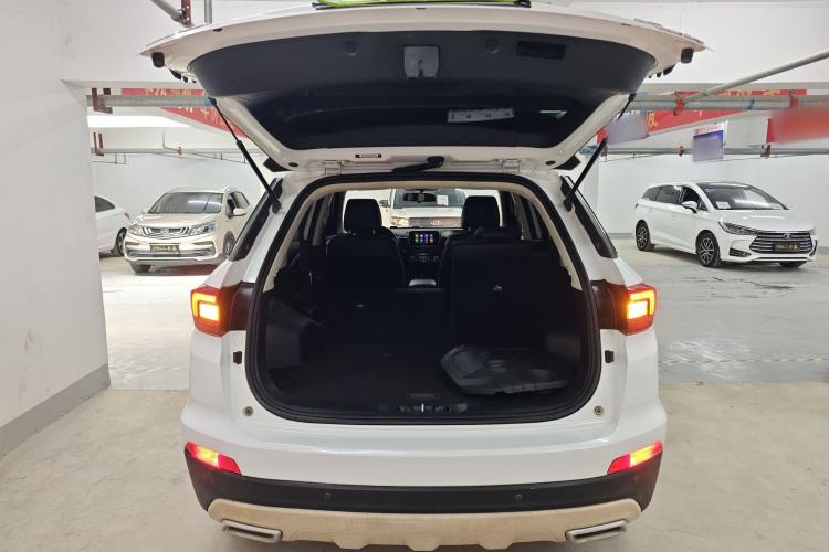 Used CHANGAN CS55 2017 1.5T Automatic Colorful Edition Trunk