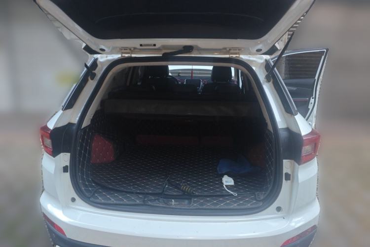 Used CHANGAN CS55 2017 1.5T Manual Colorful Edition Trunk
