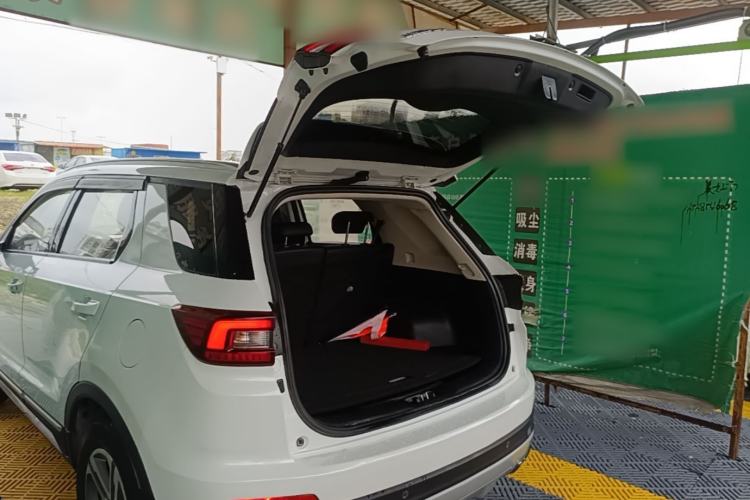 Used CHANGAN CS55 2017 1.5T Automatic Colorful Edition Trunk
