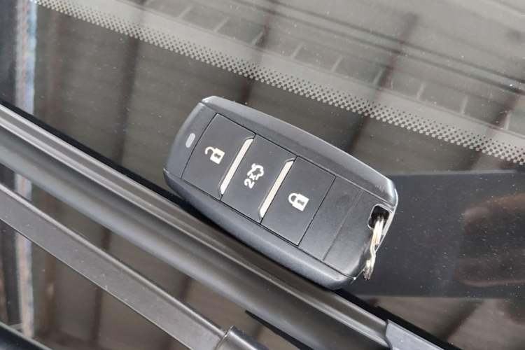 Used CHANGAN CS55 2017 1.5T Automatic Colorful Edition Vehicle Key