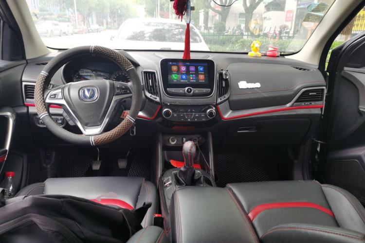 Used CHANGAN CS55 2018 1.5T Manual Colorful Model China V Standard Center Console