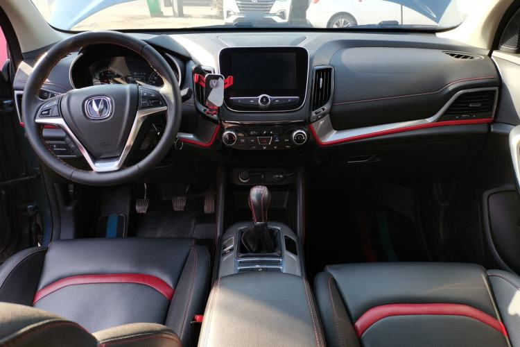 Used CHANGAN CS55 2018 1.5T Manual Colorful Model China V Standard Center Console