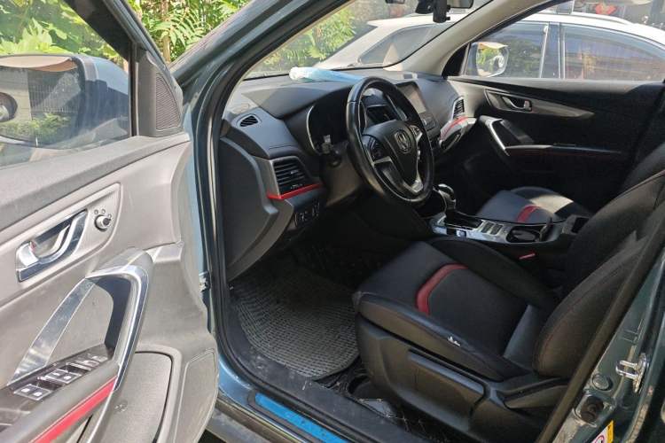 Used CHANGAN CS55 2018 1.5T Automatic Colorful Edition China V Standard Driver Seat