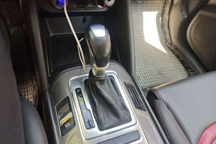 Used CHANGAN CS55 2018 1.5T Automatic Colorful Edition China V Standard Gear Lever