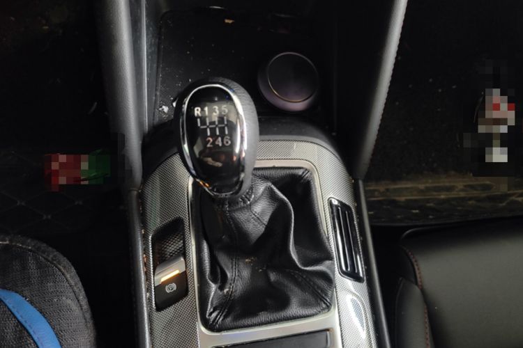 Used CHANGAN CS55 2018 1.5T Manual Colorful Model China V Standard Gear Lever