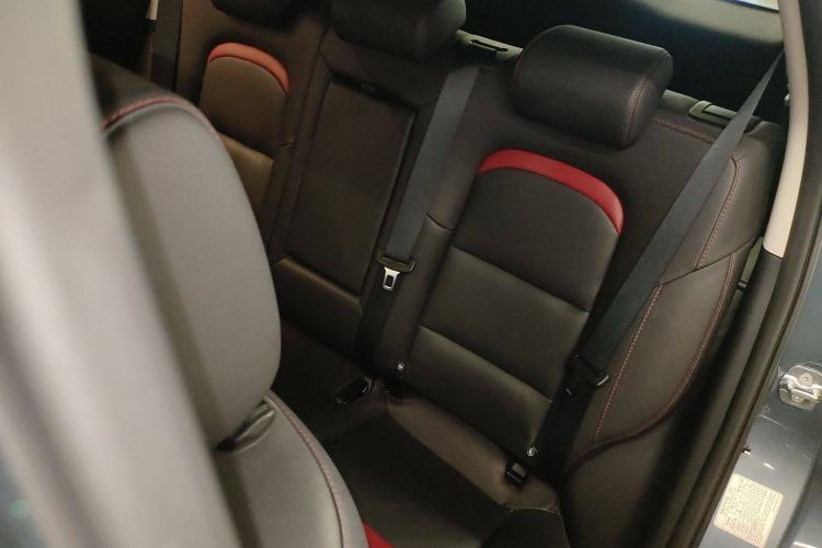 Used CHANGAN CS55 2018 1.5T Automatic Colorful Edition China V Standard Interior 4