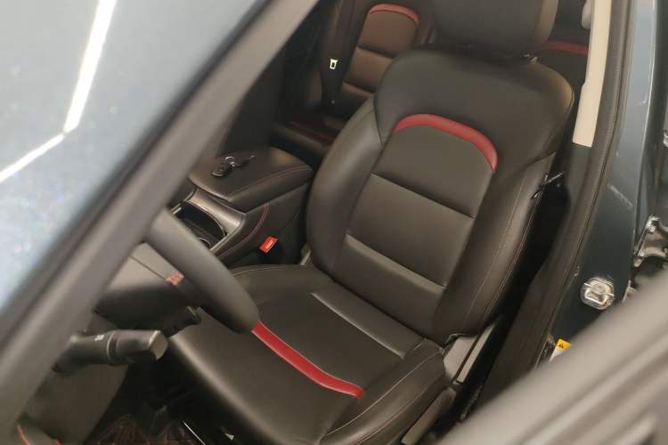 Used CHANGAN CS55 2018 1.5T Automatic Colorful Edition China V Standard Left Front Seat