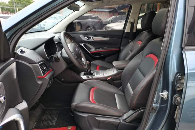 Used CHANGAN CS55 2018 1.5T Manual Colorful Model China V Standard Left Front Seat