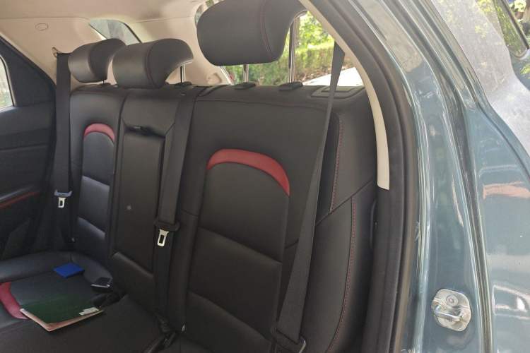 Used CHANGAN CS55 2018 1.5T Automatic Colorful Edition China V Standard Left Rear Seat