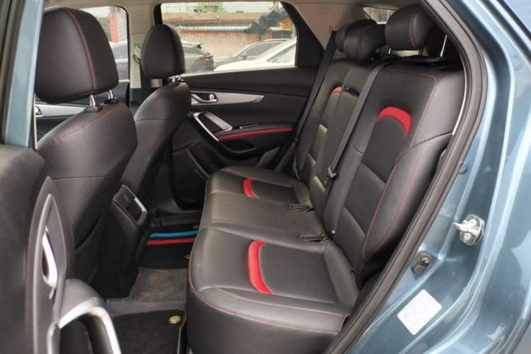 Used CHANGAN CS55 2018 1.5T Manual Colorful Model China V Standard Left Rear Seat