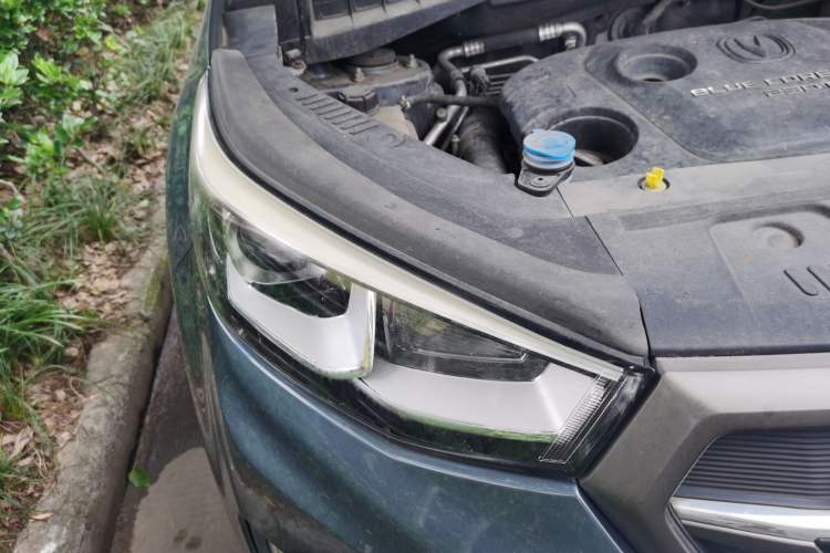 Used CHANGAN CS55 2018 1.5T Manual Colorful Model China V Standard Right Front Headlight
