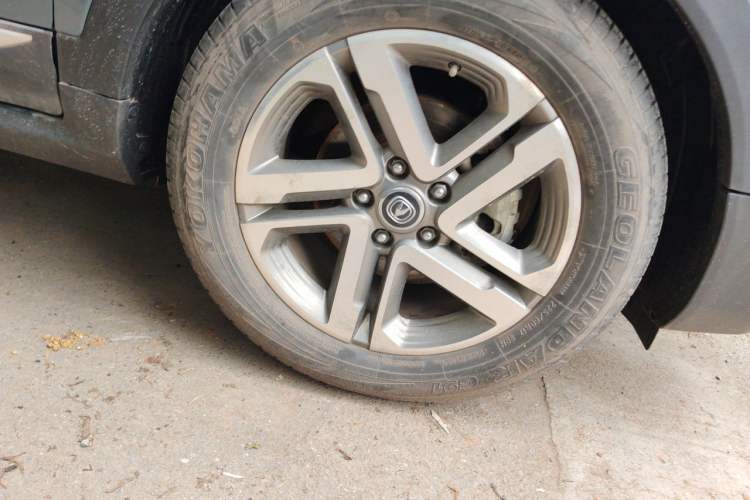 Used CHANGAN CS55 2018 1.5T Automatic Colorful Edition China V Standard Right Front Wheel Hub