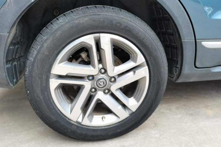 Used CHANGAN CS55 2018 1.5T Manual Colorful Model China V Standard Right Rear Wheel Hub