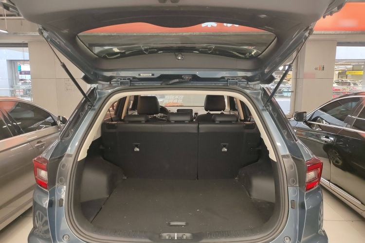 Used CHANGAN CS55 2018 1.5T Automatic Colorful Edition China V Standard Trunk