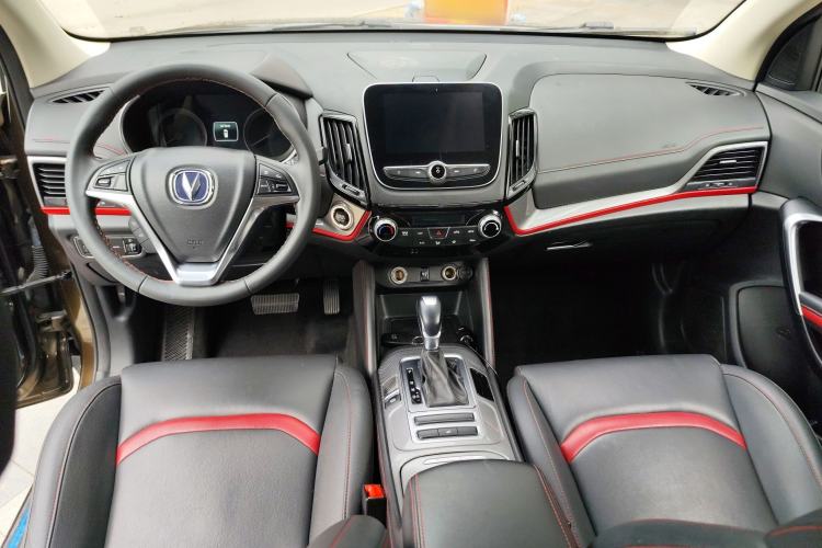Used CHANGAN CS55 2018 1.5T Automatic Colorful Edition China V Standard Center Console