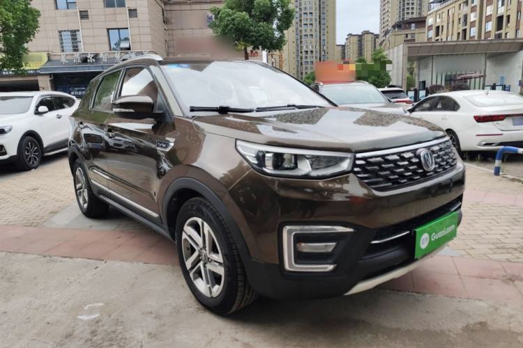 Used CHANGAN CS55 2018 1.5T Automatic Colorful Edition China V Standard Front Right 45 Deg