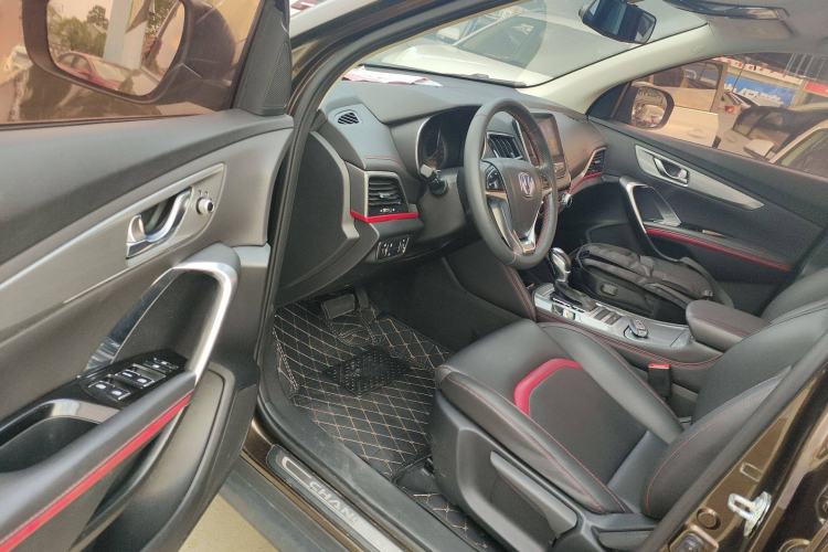 Used CHANGAN CS55 2018 1.5T Automatic Colorful Edition China V Standard Interior 3