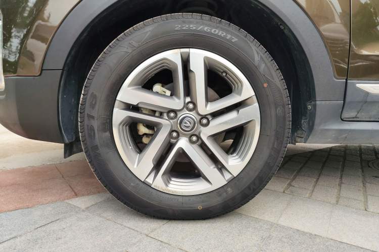 Used CHANGAN CS55 2018 1.5T Automatic Colorful Edition China V Standard Left Front Wheel Hub