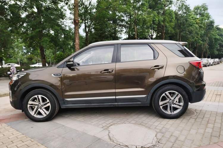 Used CHANGAN CS55 2018 1.5T Automatic Colorful Edition China V Standard Left Side