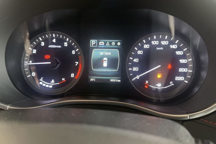 Used CHANGAN CS55 2018 1.5T Automatic Colorful Edition China V Standard Odometer Close Up
