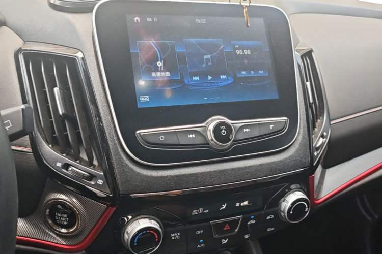 Used CHANGAN CS55 2018 1.5T Automatic Colorful Edition China V Standard Audio And AC Panel