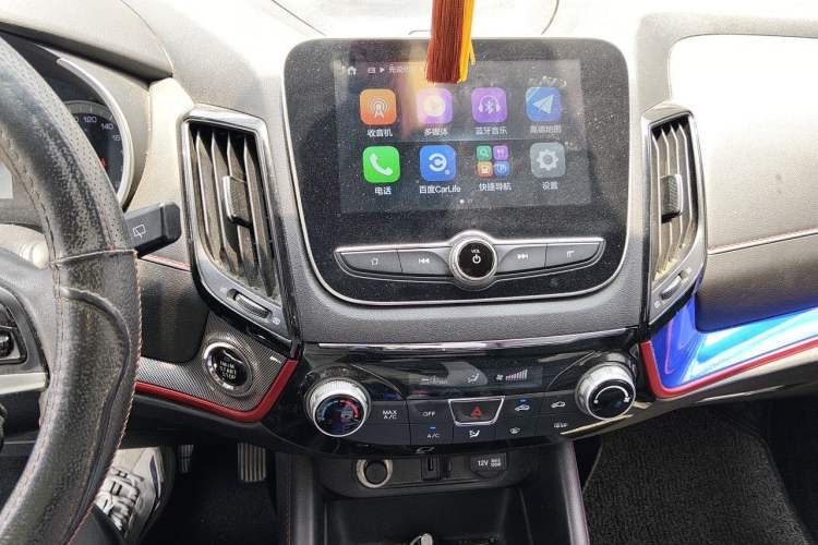 Used CHANGAN CS55 2018 1.5T Automatic Colorful Edition China V Standard Audio And AC Panel