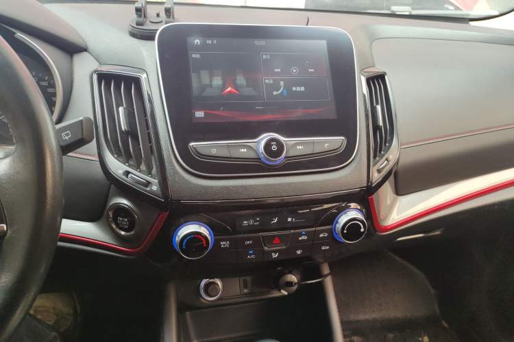Used CHANGAN CS55 2018 1.5T Automatic Colorful Edition China V Standard Audio And AC Panel