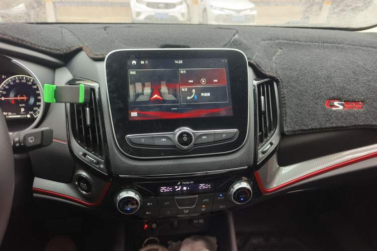 Used CHANGAN CS55 2018 1.5T Automatic Cool Edition China V standard Audio And AC Panel