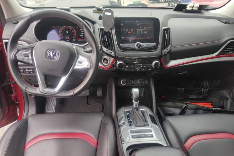 Used CHANGAN CS55 2018 1.5T Automatic Cool Edition China V standard Center Console