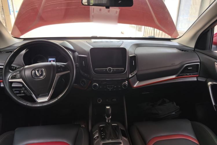 Used CHANGAN CS55 2018 1.5T Automatic Colorful Edition China V Standard Center Console