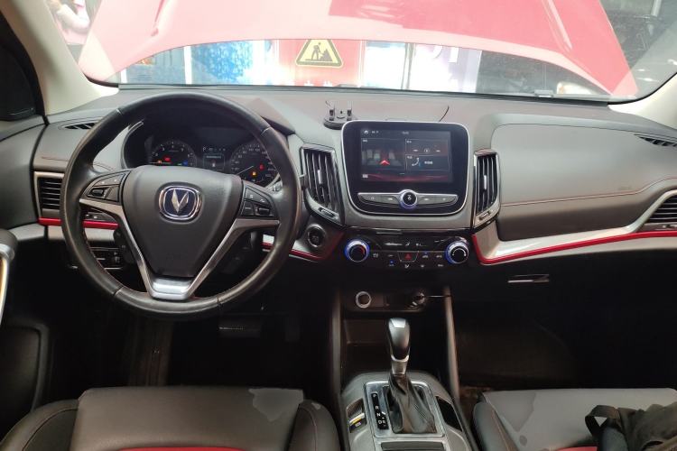 Used CHANGAN CS55 2018 1.5T Automatic Colorful Edition China V Standard Center Console