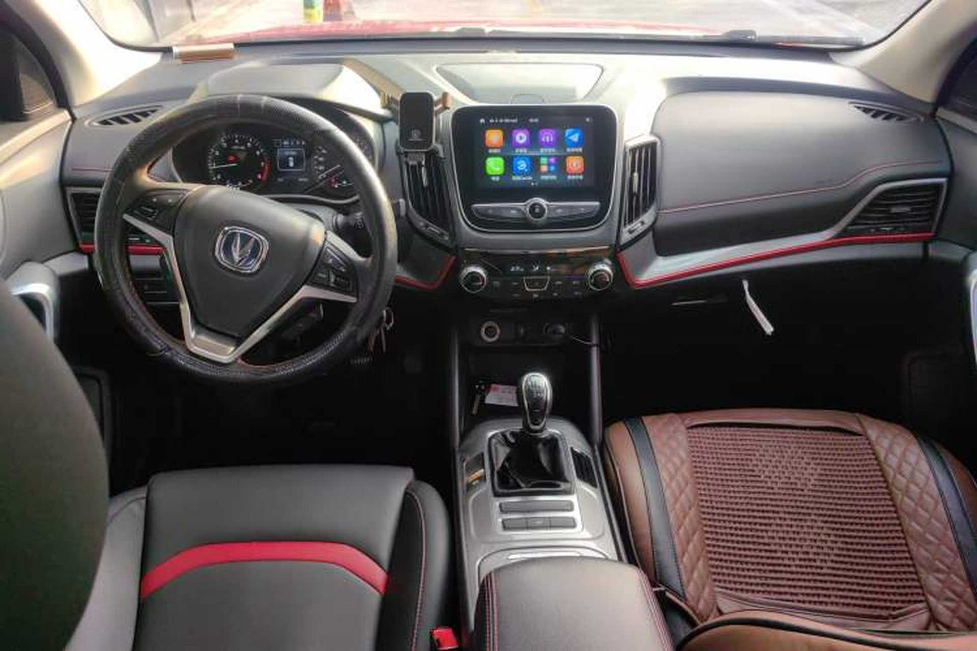 Used CHANGAN CS55 2018 1.5T Manual Colorful Model China V Standard Center Console