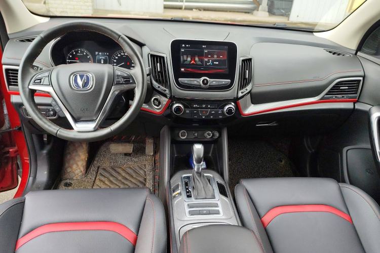 Used CHANGAN CS55 2018 1.5T Automatic Colorful Edition China V Standard Center Console