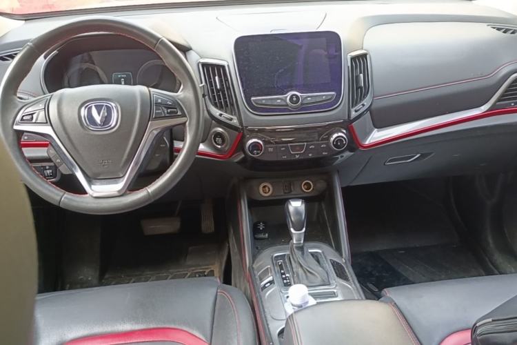 Used CHANGAN CS55 2018 1.5T Automatic Colorful Edition China V Standard Center Console