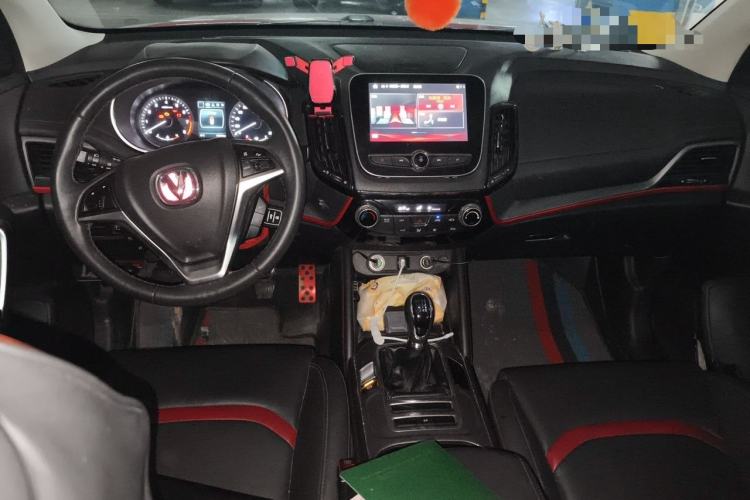 Used CHANGAN CS55 2018 1.5T Manual Colorful Model China V Standard Center Console