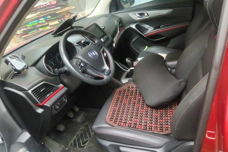 Used CHANGAN CS55 2018 1.5T Manual Colorful Model China V Standard Driver Seat