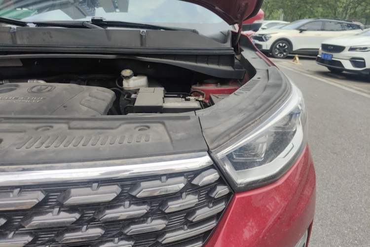 Used CHANGAN CS55 2018 1.5T Automatic Cool Edition China V standard Engine Bay Left