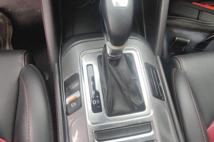 Used CHANGAN CS55 2018 1.5T Automatic Cool Edition China V standard Gear Lever