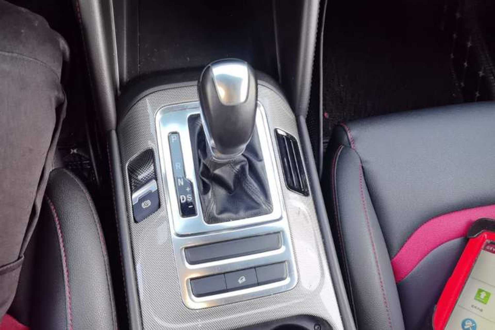 Used CHANGAN CS55 2018 1.5T Automatic Colorful Edition China V Standard Gear Lever