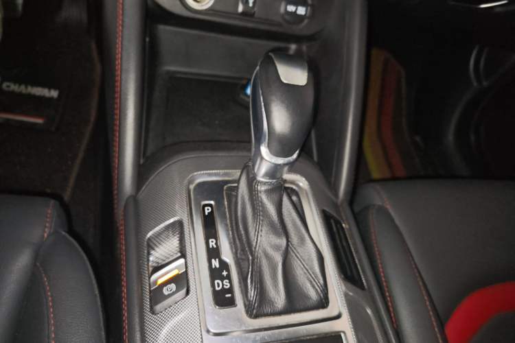 Used CHANGAN CS55 2018 1.5T Automatic Colorful Edition China V Standard Gear Lever