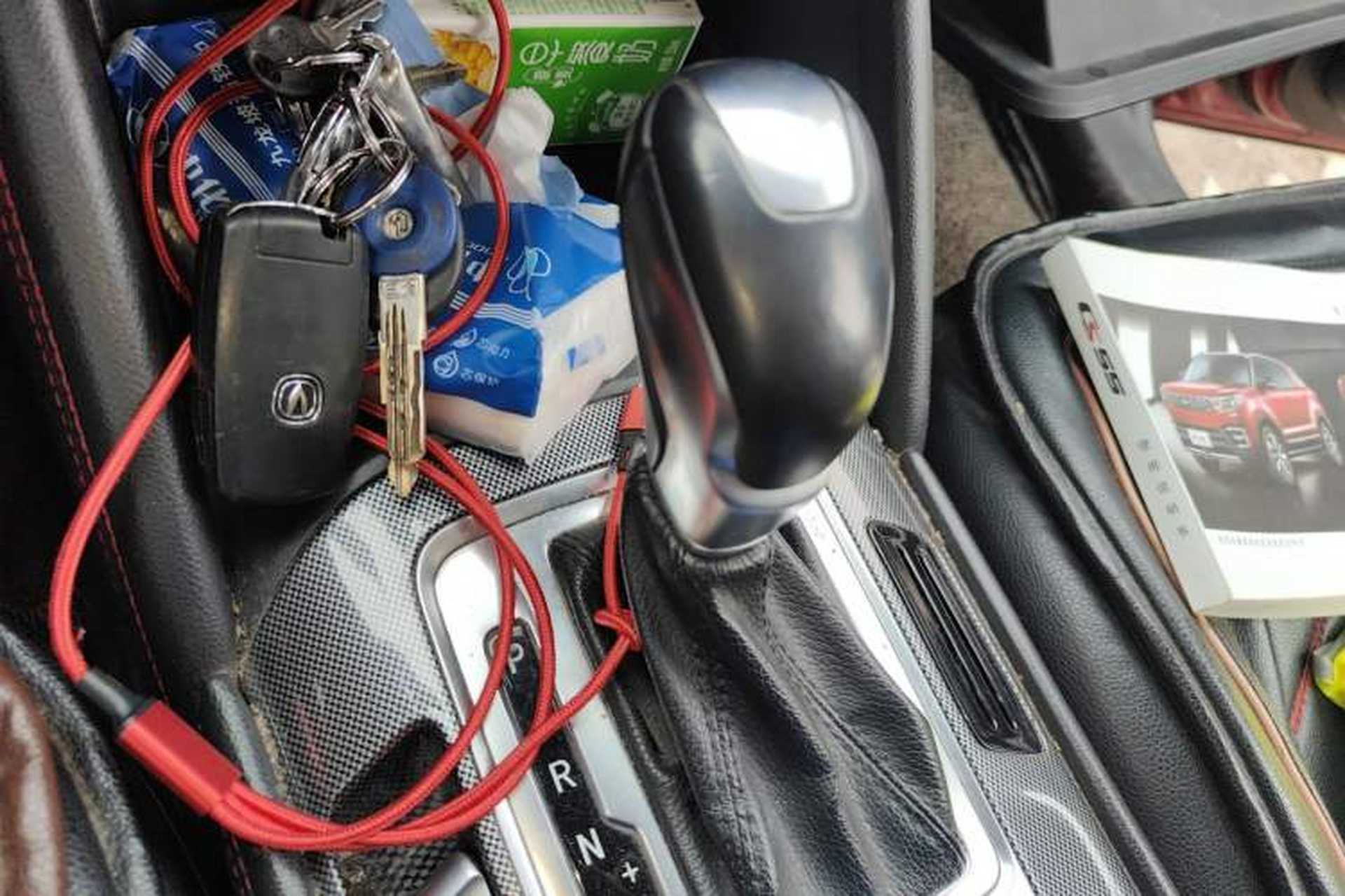 Used CHANGAN CS55 2018 1.5T Automatic Colorful Edition China V Standard Gear Lever