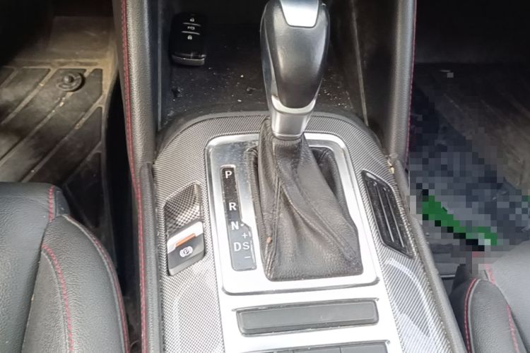 Used CHANGAN CS55 2018 1.5T Automatic Colorful Edition China V Standard Gear Lever