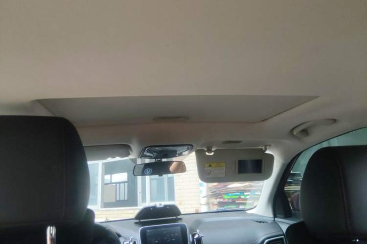 Used CHANGAN CS55 2018 1.5T Manual Colorful Model China V Standard Headliner