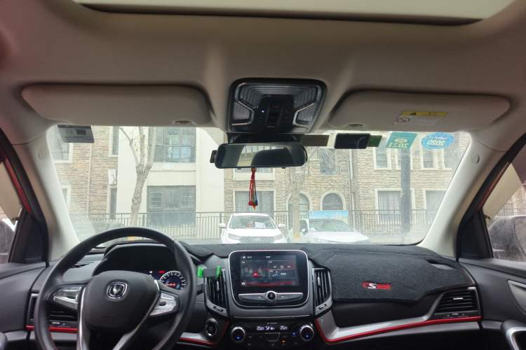 Used CHANGAN CS55 2018 1.5T Automatic Cool Edition China V standard Headliner