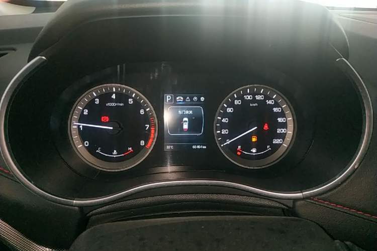 Used CHANGAN CS55 2018 1.5T Automatic Colorful Edition China V Standard Instrument Cluster