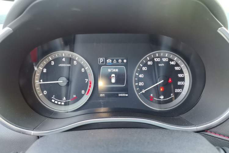 Used CHANGAN CS55 2018 1.5T Automatic Colorful Edition China V Standard Instrument Cluster