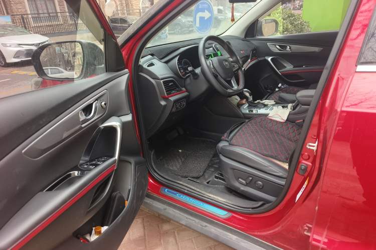 Used CHANGAN CS55 2018 1.5T Automatic Cool Edition China V standard Interior 3