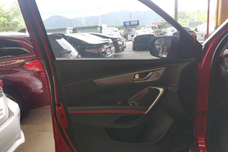 Used CHANGAN CS55 2018 1.5T Automatic Colorful Edition China V Standard Left Front Door Interior