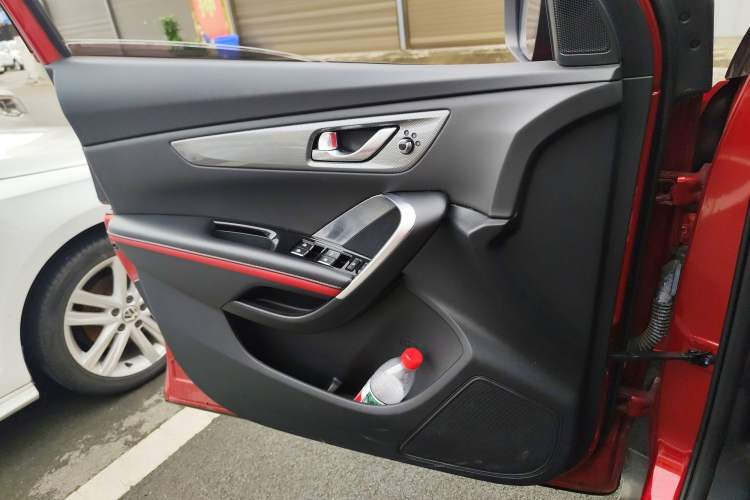 Used CHANGAN CS55 2018 1.5T Automatic Colorful Edition China V Standard Left Front Door Interior