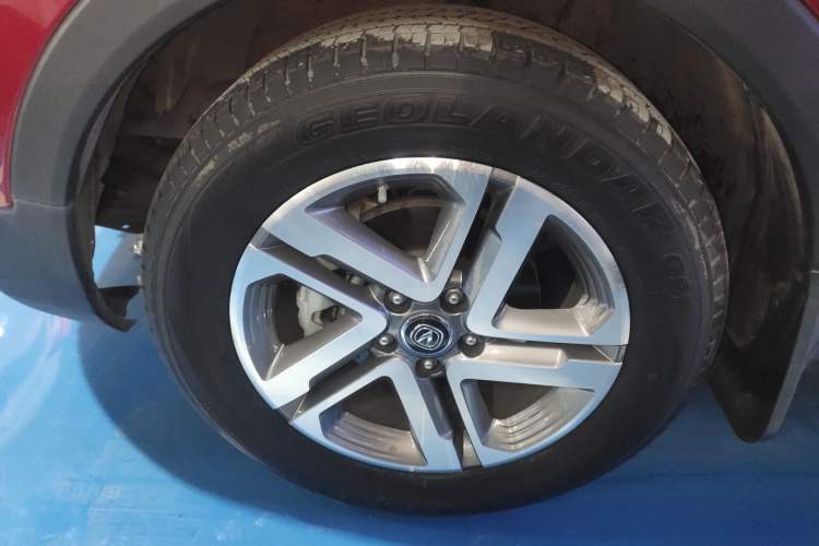 Used CHANGAN CS55 2018 1.5T Automatic Colorful Edition China V Standard Left Front Wheel Hub